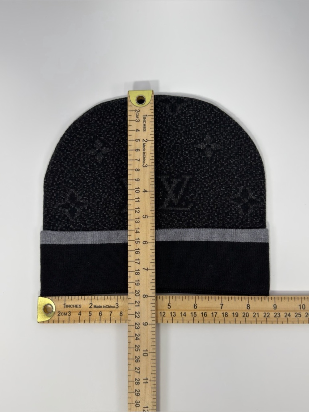 Louis Vuitton Néo Petit Damier Beanie - Picture 2 of 6
